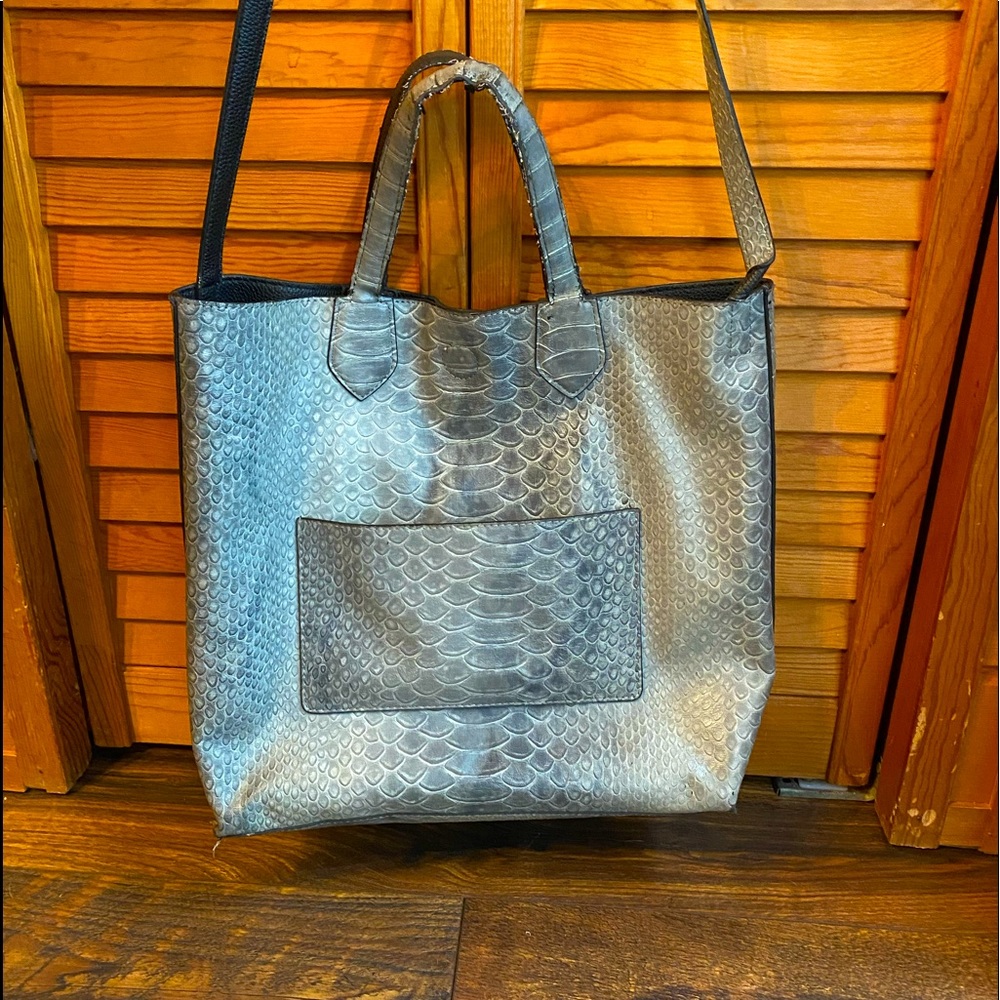 Great Reversible Work Bag